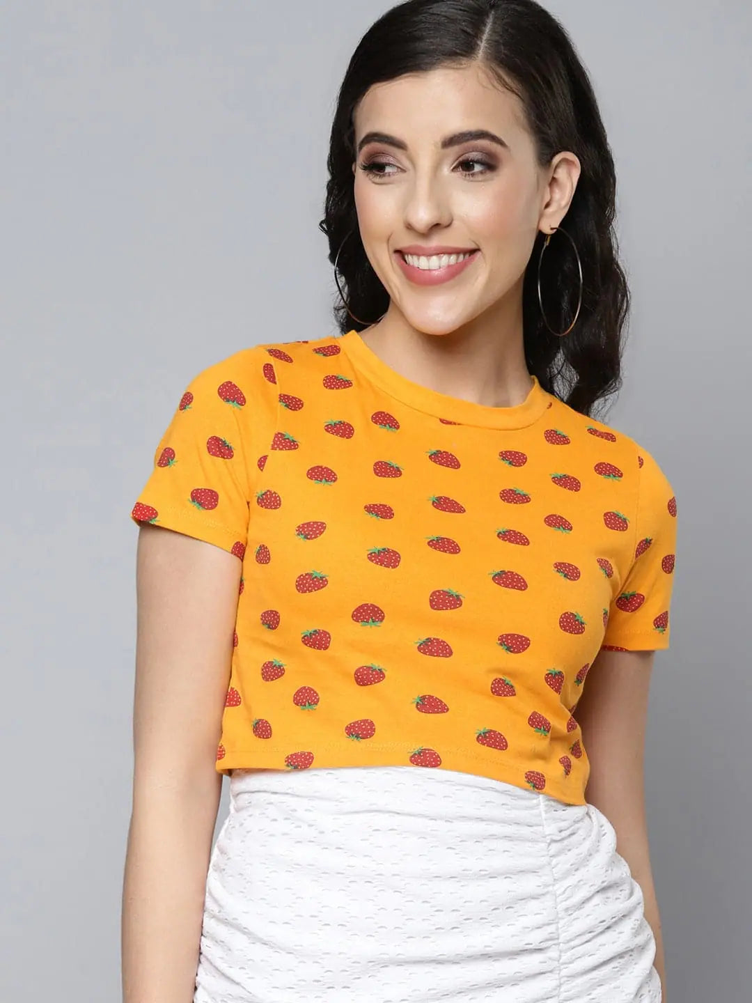 Women Mustard Strawberry Slim Fit Crop T-shirt-- Seamless Knitted Crochet
