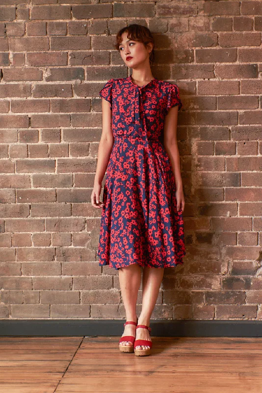 Sabe Navy & Red Dandelion Dress Halter Neckline Beach