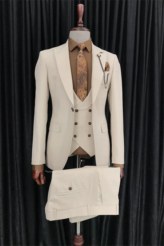 Chic Peaked Lapel Khaki Three Pieces Prom Suit Jackets Wedding Groom Suits Herringbone Jacket Checkered Jacket Solid Jacket Chic Peaked Lapel Khaki Three Pieces Prom Suit Jackets Wedding Groom Suits Herringbone Jacket Checkered Jacket Solid Jacket