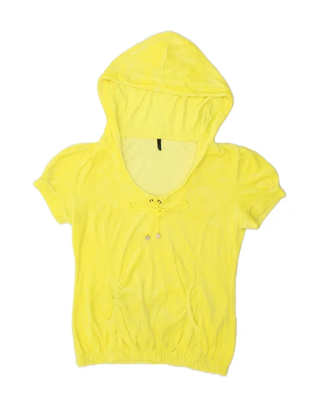 BENETTON Womens Short Sleeve Hoodie Jumper UK 14 Medium Yellow Hoodie with Raglan Sleeves Sporty Comfortable BENETTON Womens Short Sleeve Hoodie Jumper UK 14 Medium Yellow Hoodie with Raglan Sleeves Sporty Comfortable