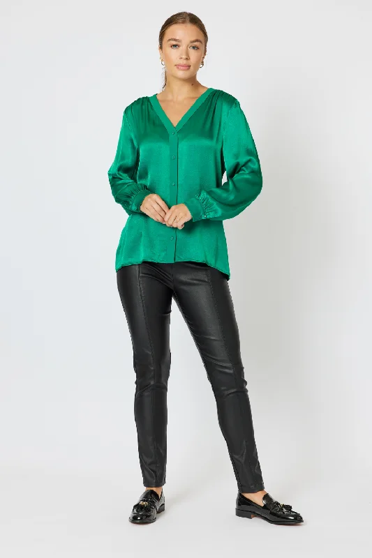 Leigh Wetlook Pant | Black Classic Straight Pants