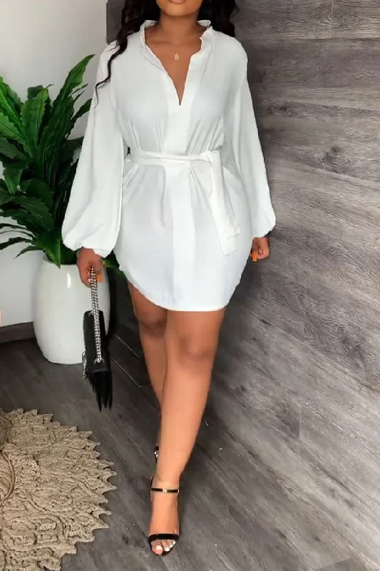 Solid Color Simple Belted Mini Dress Comfortable Fit-and-Flare Mini Dress