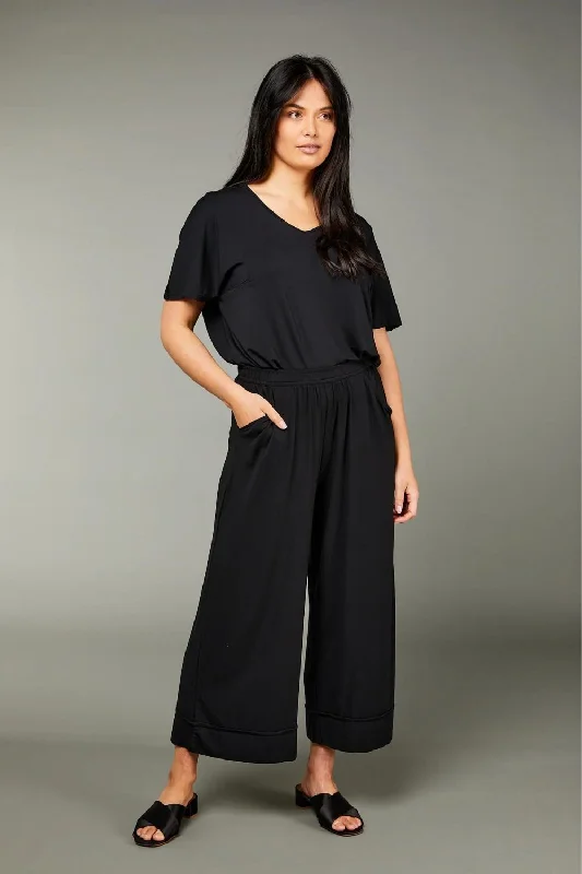 Culotte Resort Pant | Black Chic Black Leggings
