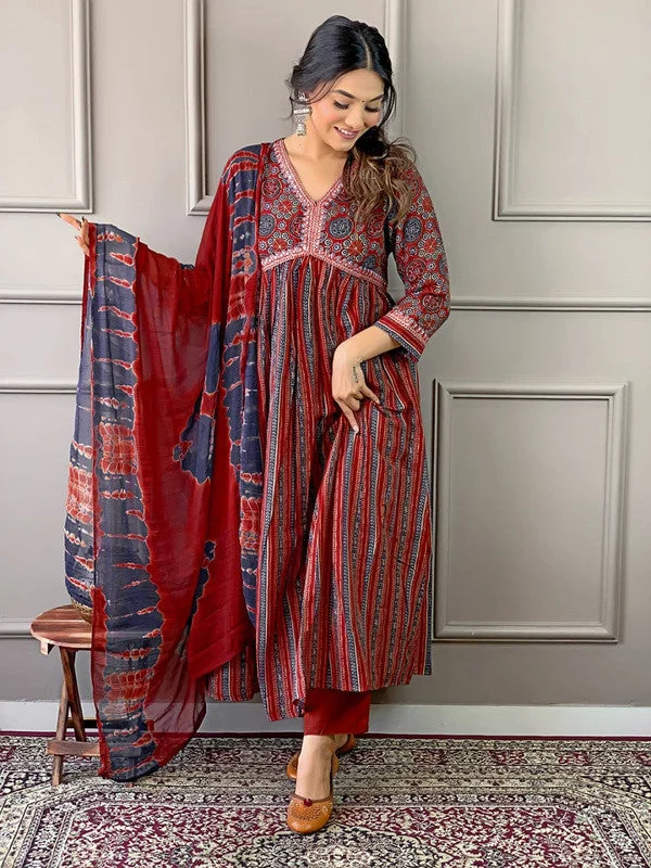 Malishka Women Embroidered Cotton Kurta Pant Set With Digital Print Dupata - Maroon Trendy Tapered Pants Malishka Women Embroidered Cotton Kurta Pant Set With Digital Print Dupata - Maroon Trendy Tapered Pants