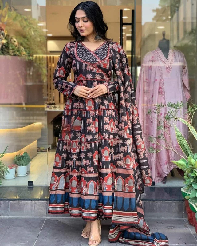 Malishka Women's Embroidered Cotton Blend Kurti With Pant & Dupatta Set - Black Slim-Fit Khaki Pants Malishka Women's Embroidered Cotton Blend Kurti With Pant & Dupatta Set - Black Slim-Fit Khaki Pants
