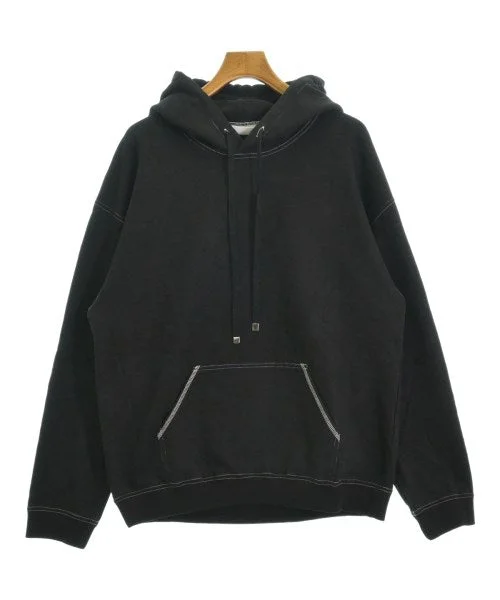 BASICKS Hoodies Hoodie with Embroidery Detailed Premium
