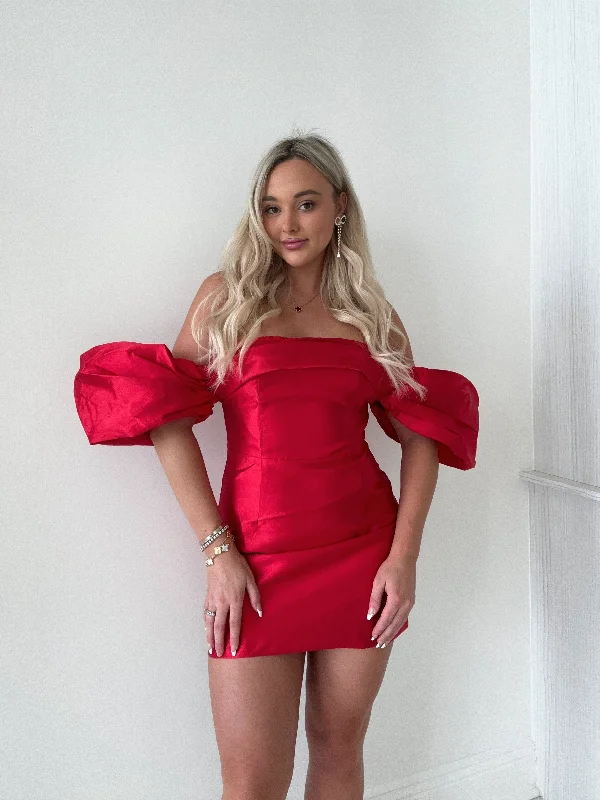 Everlasting Love Mini Dress // RED Casual V-Neck Mini Dress