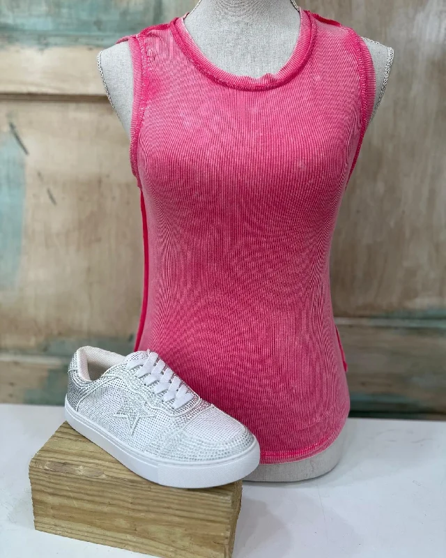 FUCHSIA WASHED RIBBED SLEEVELESS TANK TOP WITH EXPOSED SEAM comfortable tank top