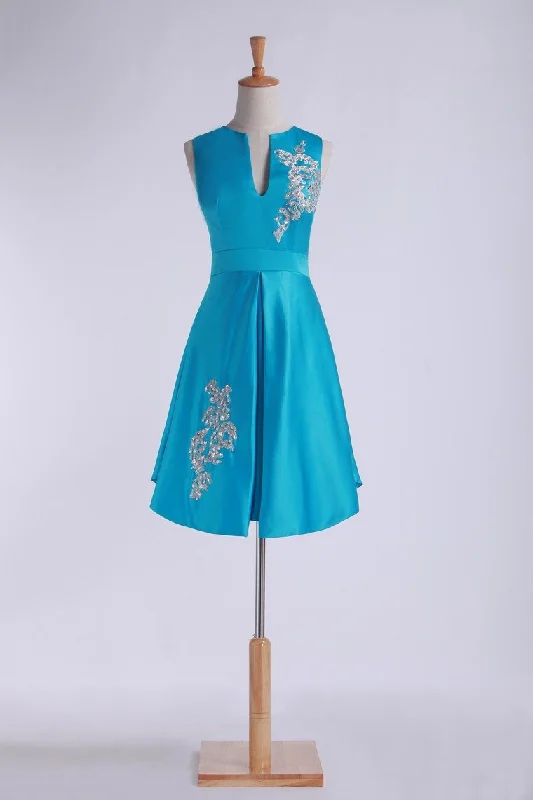 Scoop A Line Prom Dresses Satin With Beading Above Knee Length