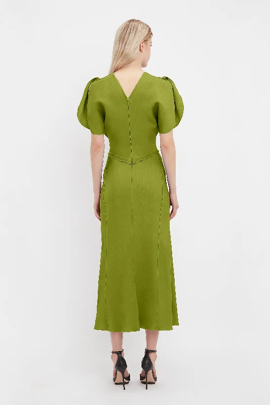 Gathered Waist Midi Dress In Parrot Green