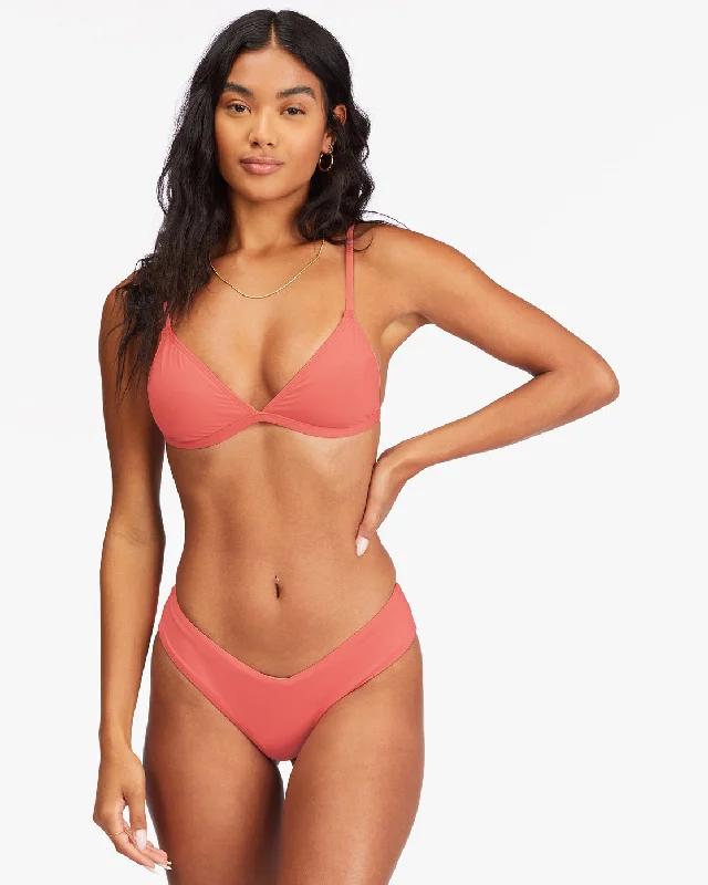 Sol Searcher Ceci Triangle Bikini Top - Lifes A Peach Off-shoulder bikini, Elegant, Sexy, Comfortable Sol Searcher Ceci Triangle Bikini Top - Lifes A Peach Off-shoulder bikini, Elegant, Sexy, Comfortable