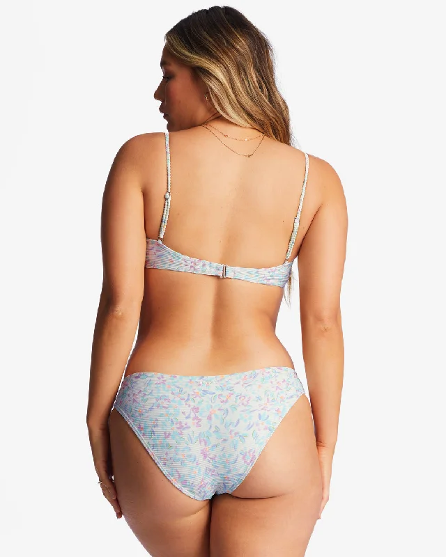 Sweet Oasis Tanlines Lowrider Bikini Bottoms - Salt Crystal Seamless bikini, Smooth fit, Comfortable, Trendy Sweet Oasis Tanlines Lowrider Bikini Bottoms - Salt Crystal Seamless bikini, Smooth fit, Comfortable, Trendy